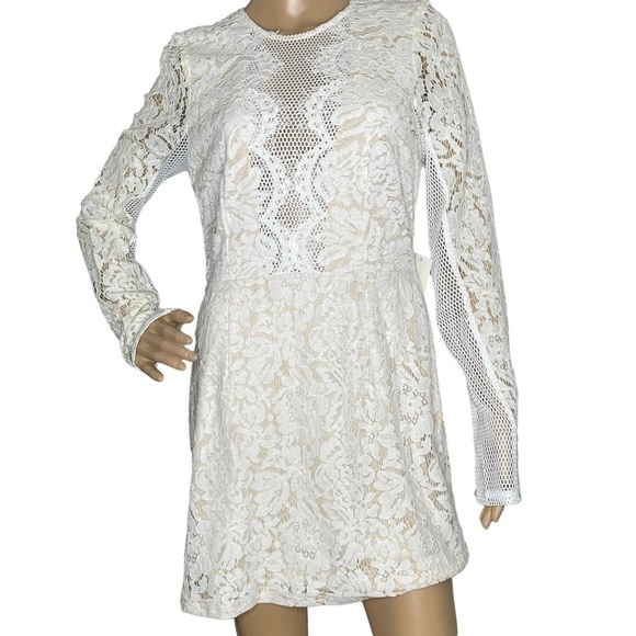 Tobi cream and white lace dress long sleeves large - Picture 1 of 7